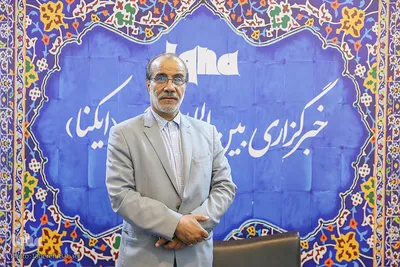 حضور محمد بنیادی، پیشکسوت قرآنی در غرفه خبرگزاری ایکنا