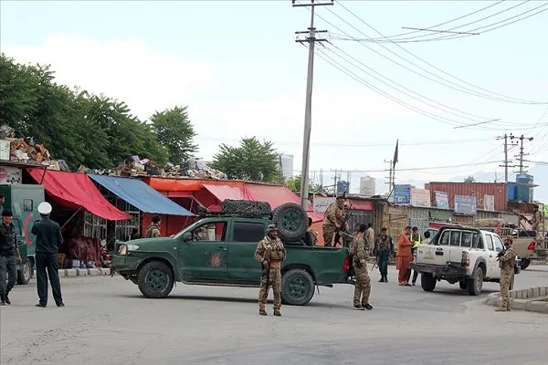 Afganistan'da camiye saldırı: 2 ölü, 20 yaralı
