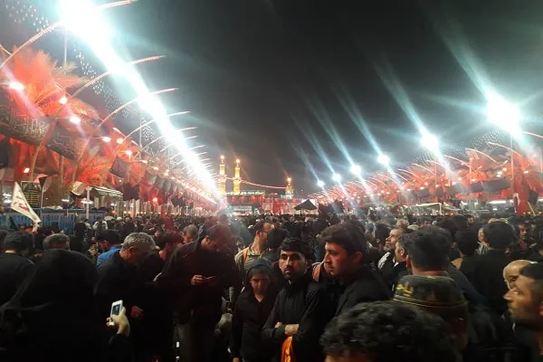 شب اربعین حسینی در بین‌الحرمین به روایت دوربین ایکنا