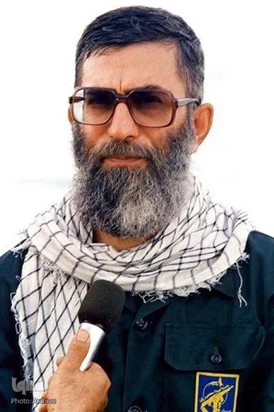 گل خاک شهیدان، حضور رهبر انقلاب در جبهه ها