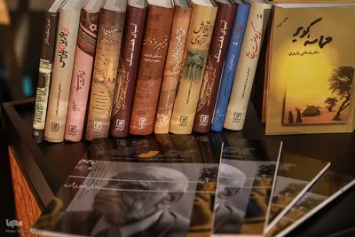 یادمان خواجوی کرمانی در برج آزادی