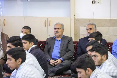 دیدار دانش‌آموزان بسیجی با نماینده ولی‎فقیه در خراسان جنوبی