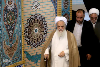 آیت الله موحدی کرمانی، امام جمعه موقت تهران