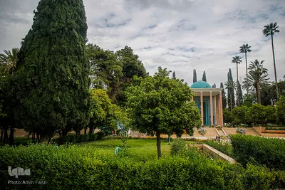 سعدیا مرد نکونام نمیرد هرگز