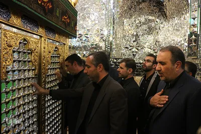 حضور استاندار مرکزی در مراسم عزاداری ظهر عاشورا در آستانه علوی - شازند/عکاس:طاها نظیری