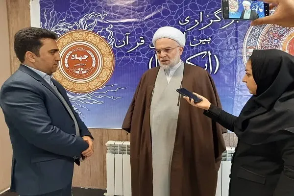 توسعه فعالیت‌های قرآنی با شعارهای کلیشه‌ای امکان‌پذیر نیست