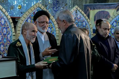 مراسم بزرگداشت شهدای مدافع امنیت فارس در حرم سیدعلاءالدین حسین(ع)شیراز