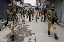 Protesters Clash with Indian Government Forces in Kashmir