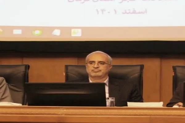 حضور مردم در صحنه‌، مسئولیت‌ها را صد چندان می‌کند