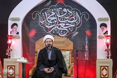 مراسم سوگواری شب شهادت امام صادق(ع) در حرم شاهچراغ