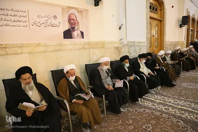 Qom: Festakt zum ersten Todestag von Allama Misbah