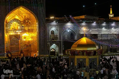 حال و هوای حرم مطهر امام رضا(ع)
