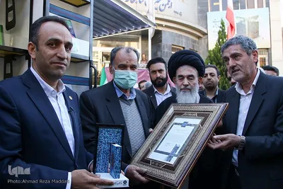 آیین رونمایی از دو دستگاه کتابخانه عمومی سیار در استان فارس