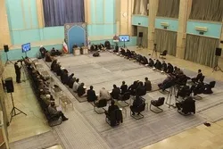 Ang Kilalang mga Taong Qur’aniko na Iraniano ay dumalo sa Program ng Pagbasa Bilang Alaala ng Bayaning Soleimani