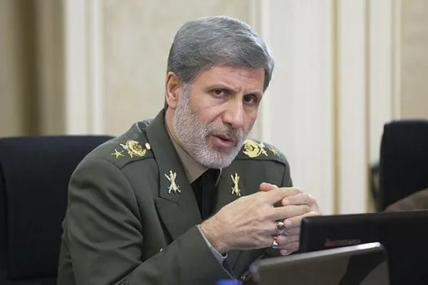 دستور وزیر دفاع برای تولید مواد ضد عفونی‌کننده و ماسک‌های بهداشتی