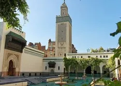 La Grande Mosquée de Paris condamne la montée des actes antisémites en France
