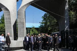  تشییع پیکر مرحوم عماد افروغ در مسجد دانشگاه تهران
