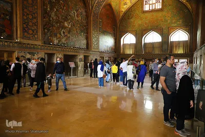 مسافران نوروزی کاخ چهل ستون