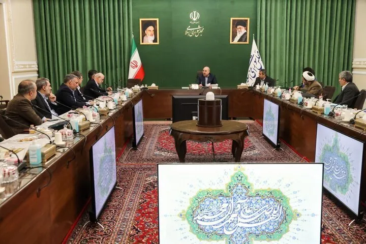غیر قابل تحمل شدن مشکلات اقتصادی و ارزی برای مردم