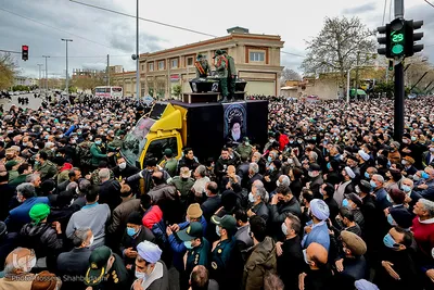 Tausende Menschen nehmen Abschied von Ayatollah Alavi Gorgani