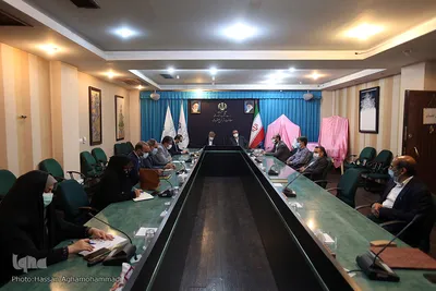 مراسم رونمایی از مصحف شریف ۱۸۰حزبی به قلم کاتبان ممتاز