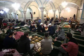 اولین روز مراسم معنوی «اعتکاف» در مسجد جامع آستان مقدس حضرت عبدالعطیم حسنی (ع) در شهر ری