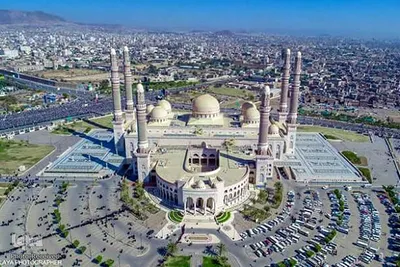 مسجد جامع «ملت» بزرگترین مسجد یمن در صنعا، پایتخت این کشور