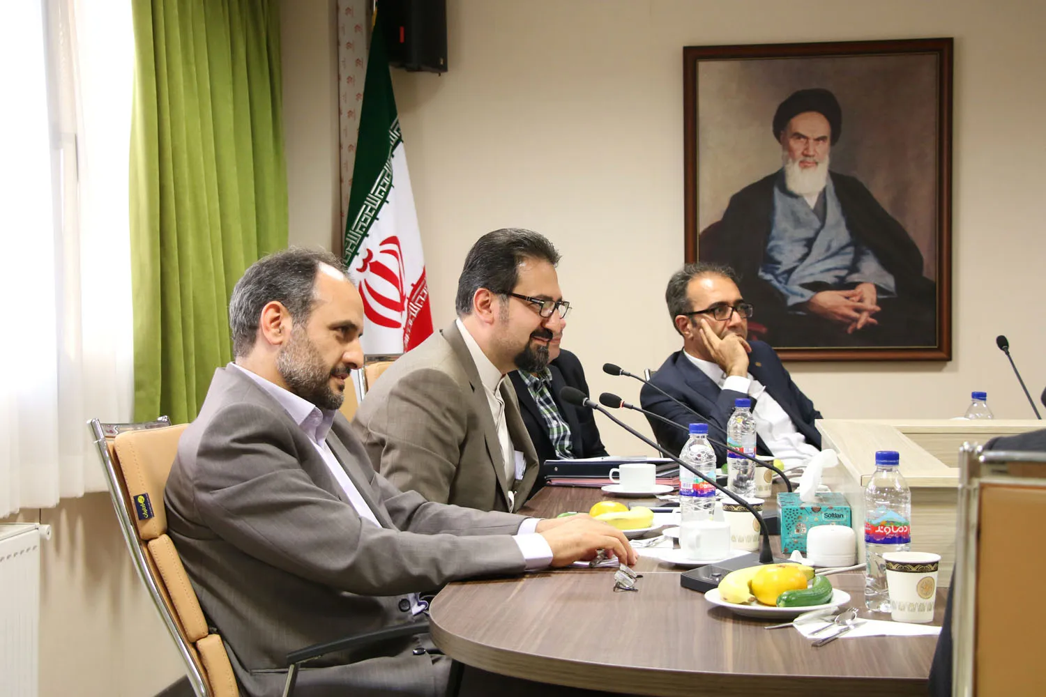 تشکیل کارگروه مشترک همکاری معاونت امور هنری و فرهنگستان هنر