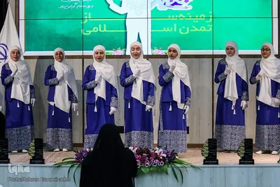 تجلیل از معلمان نمونه استانی و کشوری