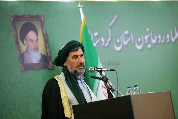 مسئولان حضرت علی(ع) را الگو قرار دهند