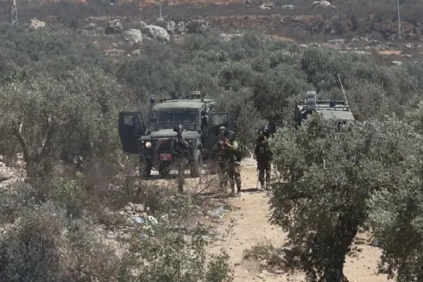 Batı Şeria'da bir Filistinli İsrail askerleri tarafından yaralandı