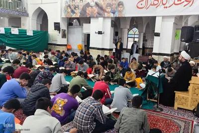 محفل بندگی نوجوانان نایینی در اعتکاف دانش‌آموزی