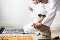 الاهتمام بالصلاة في الأسرة