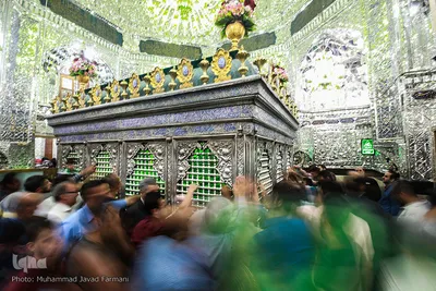 آیین تعویض پرچم گنبد حرم عبدالعظیم حسنی (ع)
