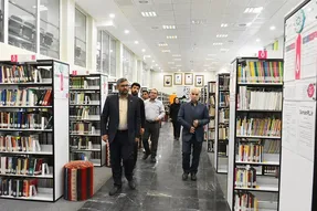 کتابخانه‌های عمومی از ارکان ارتقای فرهنگ و آگاهی جامعه هستند