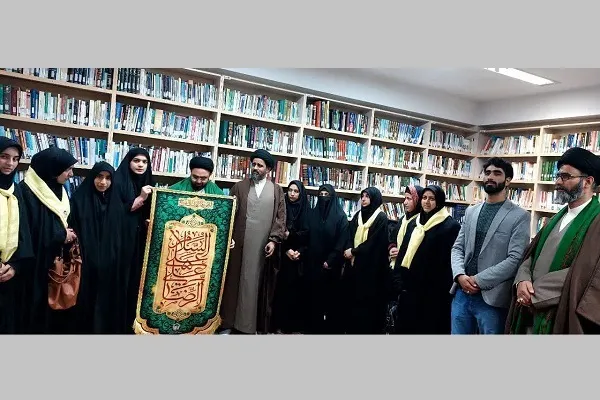 بانوان دانشجوی پزشکی و اساتید دانشگاه کشمیر به حرم رضوی مشرف شدند