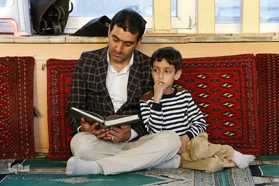 محفل انس با قران کریم در بقعه چهار انبیا قزوین
