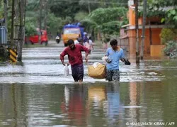Un prêtre remercie les musulmans indiens pour leur aide pendant les inondations