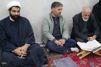 محفل انس باقرآن همزمان با ایام دهه فجر در ملایر