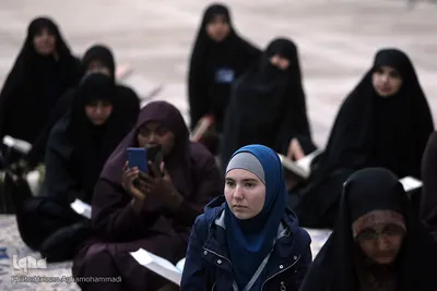 محفل انس با قرآن  شرکت‌کنندگان در مسابقات بین‌المللی قرآن در حرم امام راحل
