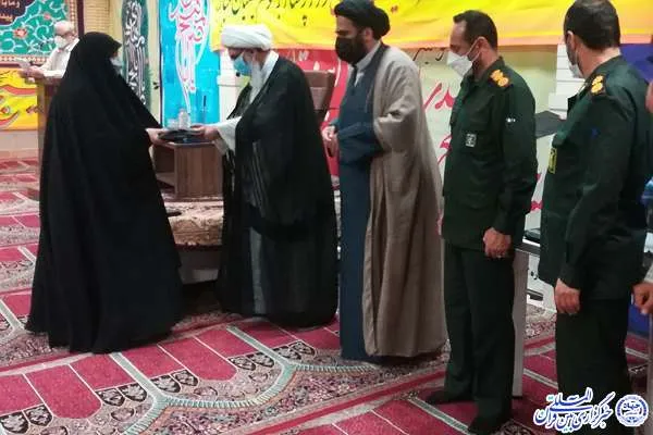 خادمان نماز در بوشهر تجلیل شدند + عکس