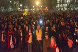 Tausende Dresdener demonstrieren gegen Pegida