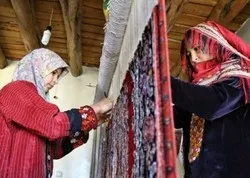 Les dons consacrés au tapis du mausolée de l’Imam Reza (as) datent de plus de 500 ans