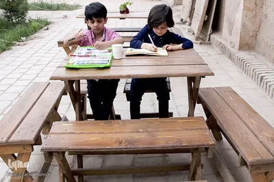 نمایشگاه صنایع دستی در باغ اکبریه بیرجند