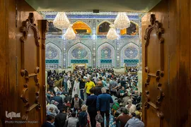 مراسم تحویل سال نو در حرم امام حسین(ع)