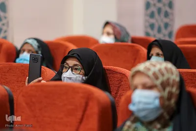 نشست تخصصی جامعه ستایشگران و واعظین در حرم مطهر شاهچراغ(ع)