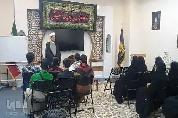 Young Muslim Converts from Manchester Take Special Course at Imam Reza Shrine