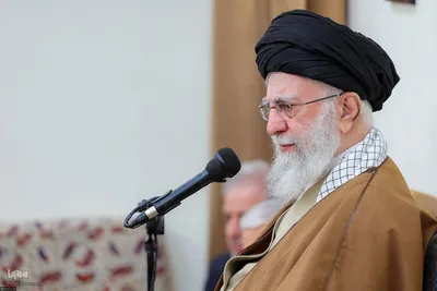 دیدار جمعی از فرماندهان نیروهای مسلح با فرمانده معظم کل قوا