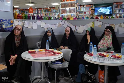 مراسم رونمایی از کتاب «ناخلف»