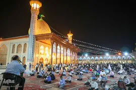میلاد امام رضا در حرم شاهچراغ(ع)